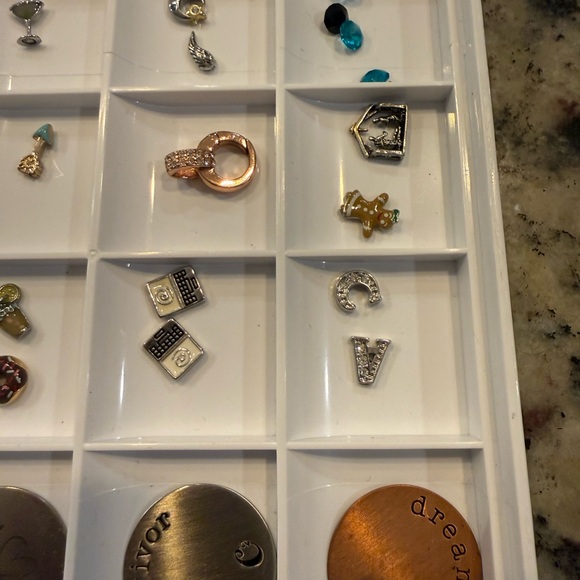 Origami Owl Assorted Charms and Plates - Picture 3 of 6